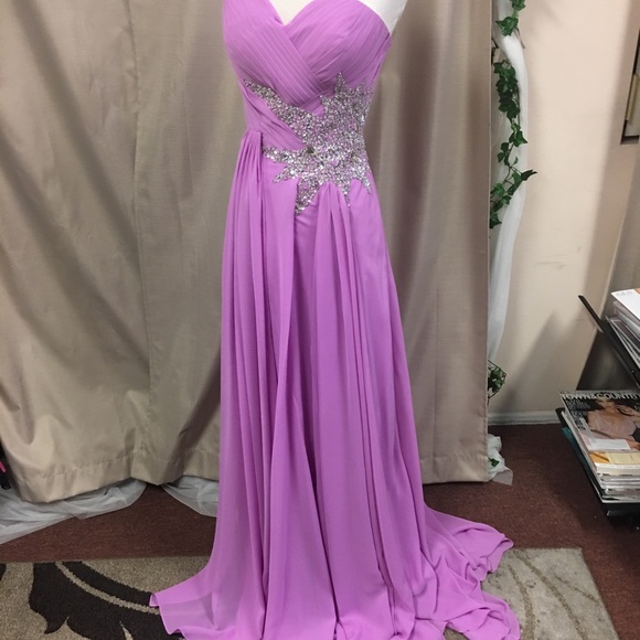 Dress - Picture 4 of 6